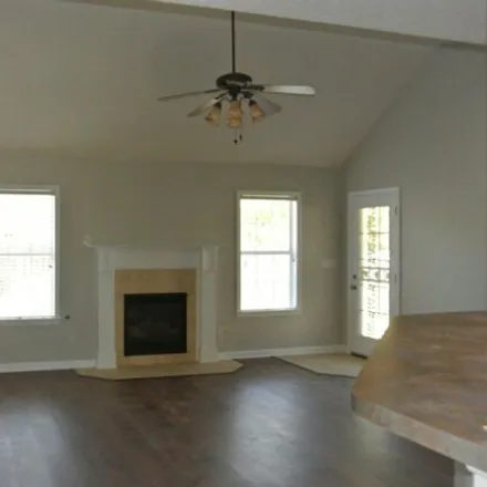 Image 2 - 9804 Pigeon Roost Park Circle, Olive Branch, MS 38654, USA - House for rent