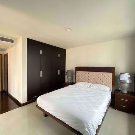Rent this 3 bed apartment on Baan Thirapa in 11, Soi Naradhiwas Rajanagarindra 7