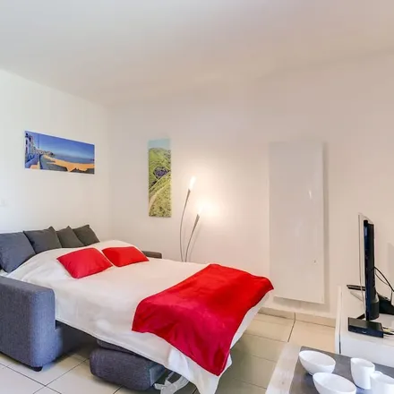 Rent this 2 bed house on 64310 Saint-Pée-sur-Nivelle