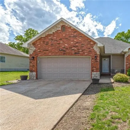 Buy this 3 bed house on 192 Birchtree Circle in Saint Robert, MO 65584