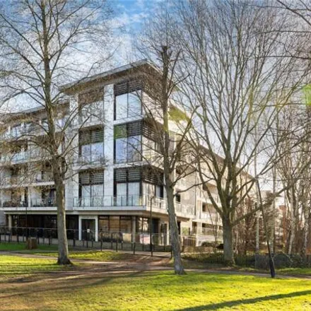 Image 3 - George View House, 36 Knaresborough Drive, London, SW18 4GT, United Kingdom - Apartment for sale