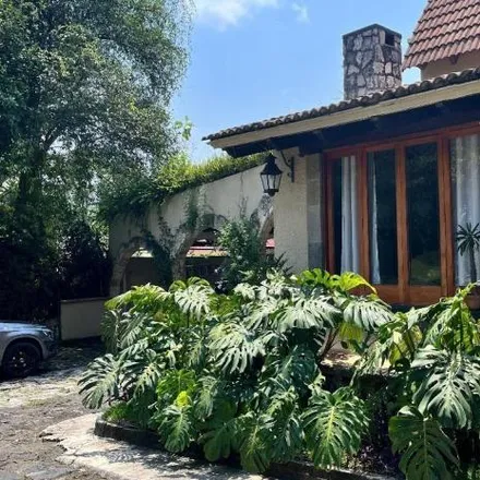 Buy this 4 bed house on Calle Gardenia in Briones, 91608 Coatepec