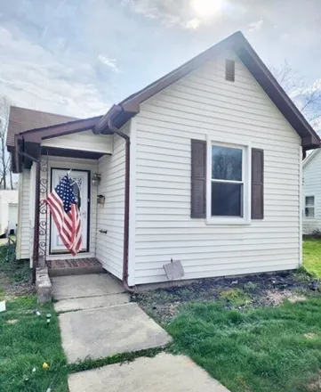 Buy this 2 bed house on 491 South Market Street in Rockville, Parke County