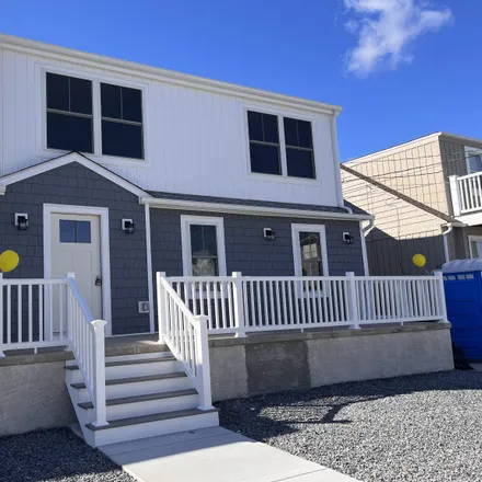 Image 2 - 257 West 21st Avenue, North Wildwood, Cape May County, NJ 08260, USA - House for sale
