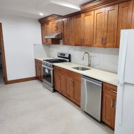 Image 3 - 66-37 Booth Street, New York, NY 11374, USA - Apartment for rent