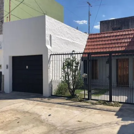 Buy this 3 bed house on General Paz 1597 in Partido de Avellaneda, Gerli