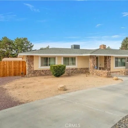 Image 1 - 14817 Pamlico Road, Apple Valley, CA 92307, USA - House for sale