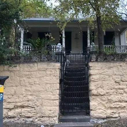 Buy this 4 bed house on 906 East 6th Street in Austin, TX 78702