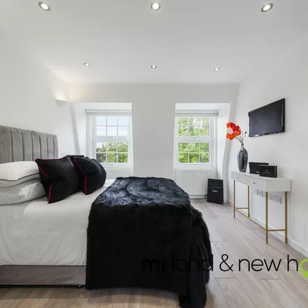 Image 1 - Brondesbury Road, London, NW6 6BX, United Kingdom - Apartment for rent