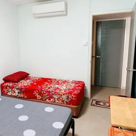 Rent this 1 bed room on Bukit Gombak in 363 Bukit Batok Street 31, Singapore 650363