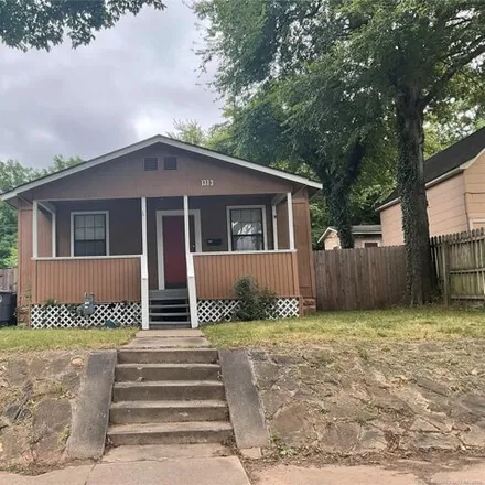 Rent this 2 bed house on 1367 South Quincy Avenue in Tulsa, OK 74120