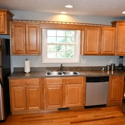 Rent this 3 bed house on Front Royal in VA, 22651