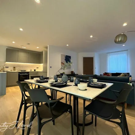 Image 6 - Pembroke Street, London, N1 0DP, United Kingdom - Apartment for sale