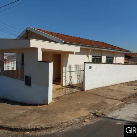 Image 2 - Rua Ernesto Tranquillini, Centro, Tapiratiba - SP, 13760-000, Brazil - House for sale