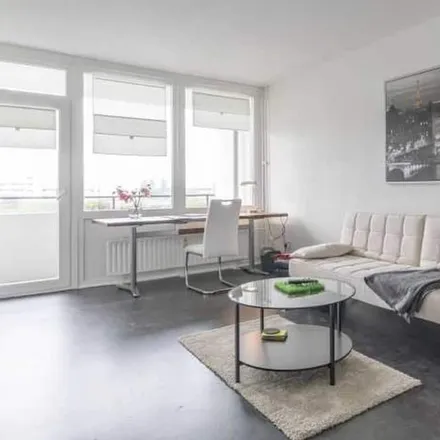 Image 2 - 30880 Laatzen, Germany - Apartment for rent