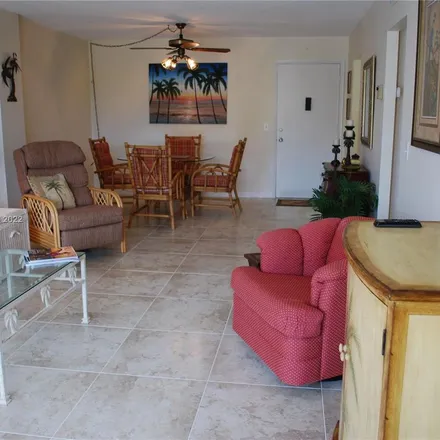 Image 8 - 125 South Ocean Avenue, Palm Beach Shores, Palm Beach County, FL 33404, USA - Apartment for rent
