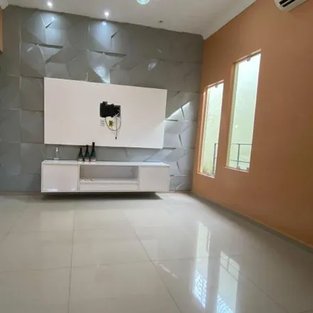 Buy this 2 bed house on Rua Jornalista Julio Cesar Galvão in Vale Quem Tem, Teresina - PI