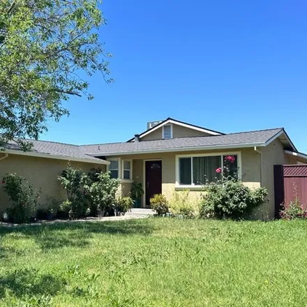 Image 2 - 4647 Barbee Way, Sacramento, California, 95823 - House for sale
