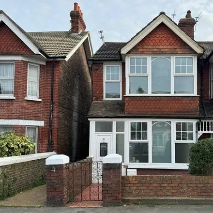 Rent this 3 bed house on Dixons News in 60 Whitley Road, Eastbourne