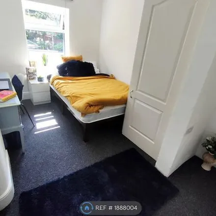 Rent this 4 bed duplex on 62-40 Markeaton Street in Derby, DE1 1DW