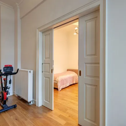 Rent this 4 bed apartment on Tiato – Viet Deli in Welfenstraße 106, 81541 Munich