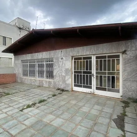 Image 2 - Rua Aldani Guimarães, Região Urbana Homogênea XV, Poços de Caldas - MG, 37701-222, Brazil - House for sale