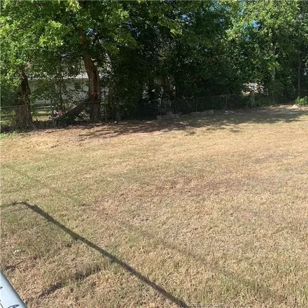 Image 6 - 398 East Morehead Street, Franklin, Robertson County, TX 77856, USA - House for sale