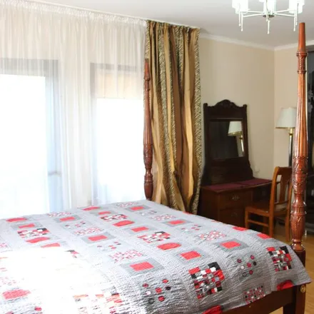 Rent this 4 bed house on Chișinău International Airport in Bulevardul Dacia, MD-2026 Chișinău