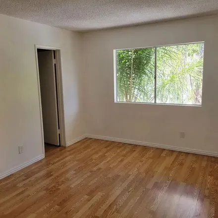 Rent this 1 bed apartment on 1835 Tamarind Avenue in Los Angeles, CA 90028