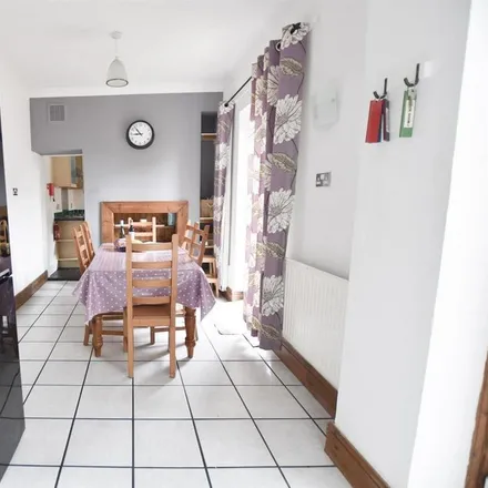 Rent this 5 bed house on Arundel Street in Leicester, LE3 5QN