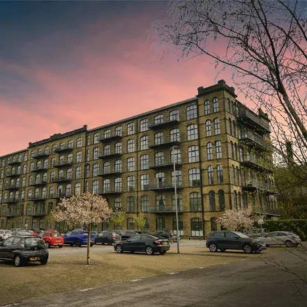 Image 1 - Lowestwood Lane, Golcar, HD7 4EW, United Kingdom - Apartment for rent