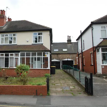 Image 2 - 4 Dennistead Crescent, Leeds, LS6 3PU, United Kingdom - House for rent