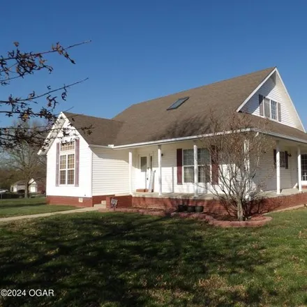 Buy this 3 bed house on 283 West Sycamore Street in Monett, MO 65708
