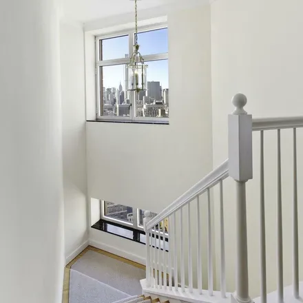 Rent this 5 bed apartment on 188 East 76th Street in New York, NY 10021