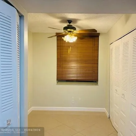 Image 4 - Oriole Golf Club, 8000 Country Club Drive, Margate, FL 33063, USA - Condo for rent