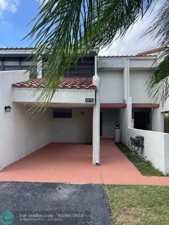 Buy this 2 bed townhouse on 6688 Racquet Club Road in Lauderhill, FL 33319