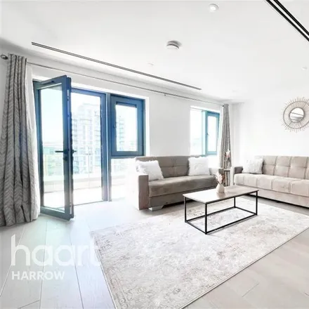 Image 2 - Fairbank House, Beaufort Square, London, NW9 5SW, United Kingdom - Apartment for rent