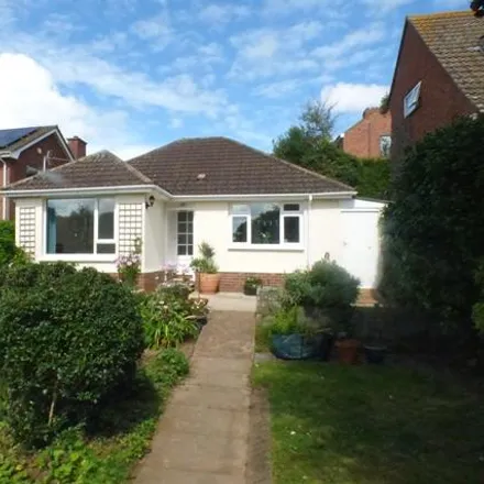 Rent this 3 bed house on Retreat Road in Topsham, EX3 0LG