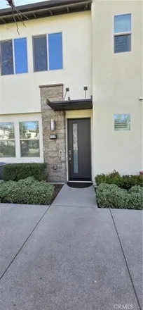 Image 2 - 19527 Cardin Place, Los Angeles, CA 91324, USA - Townhouse for rent