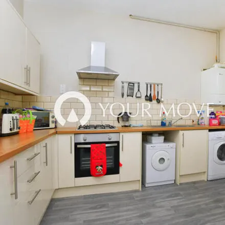 Image 2 - 4 Tewkesbury Close, Plymouth, PL2 2HE, United Kingdom - Apartment for rent