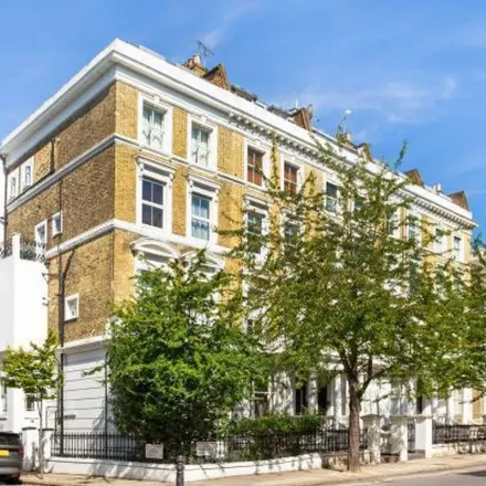 Image 2 - 11 Redcliffe Gardens, London, SW10 9BG, United Kingdom - Apartment for rent