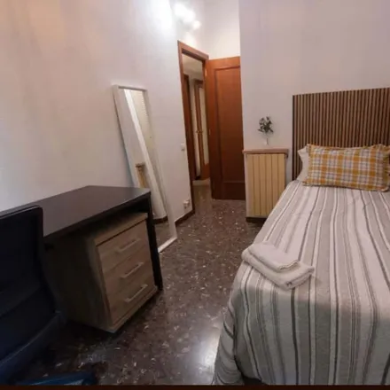 Image 3 - Carrer de Floridablanca, 67, 08001 Barcelona, Spain - Room for rent