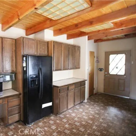 Image 4 - 31552 Cedarwood Drive, Running Springs, CA 92382, USA - House for sale