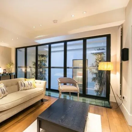 Rent this 2 bed room on The Armitage in 220-222 Great Portland Street, East Marylebone