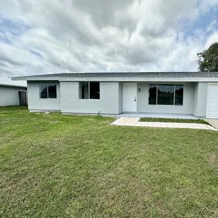 Image 3 - 2346 Southeast Shelter Drive, Port Saint Lucie, FL 34952, USA - House for sale