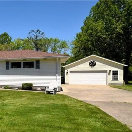 Buy this 3 bed house on Johnnycake Ridge Road in Kirtland Hills, Lake County