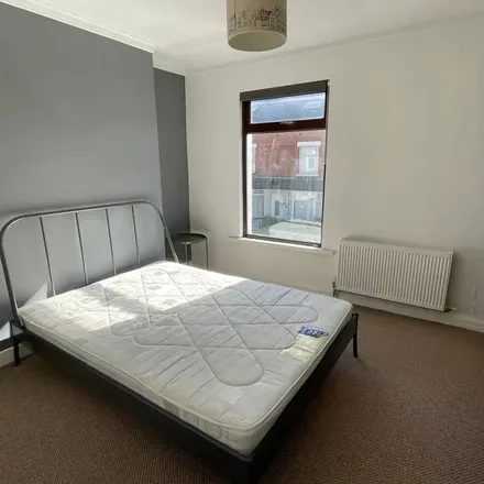 Image 1 - Halstein Drive, Belfast, BT5 6JQ, United Kingdom - Apartment for rent