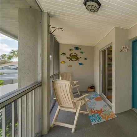 Buy this 2 bed condo on 1305 Pine Lake Drive in Venice, FL 34285