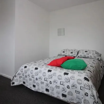 Rent this 1 bed apartment on Kingdon House in Galbraith Street, Cubitt Town