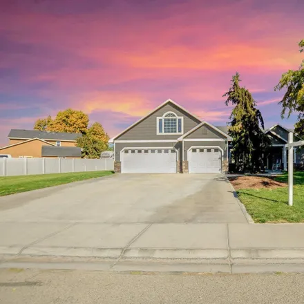Buy this 3 bed house on 2220 South Preakness Way in Nampa, ID 83686